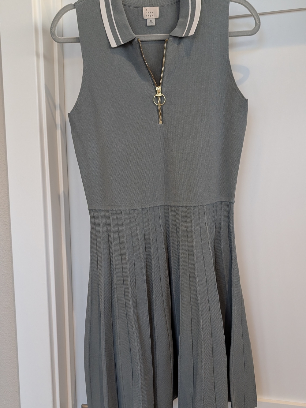 A New Day Pleated Polo Mini Dress Size M Sage Green Gold Zip